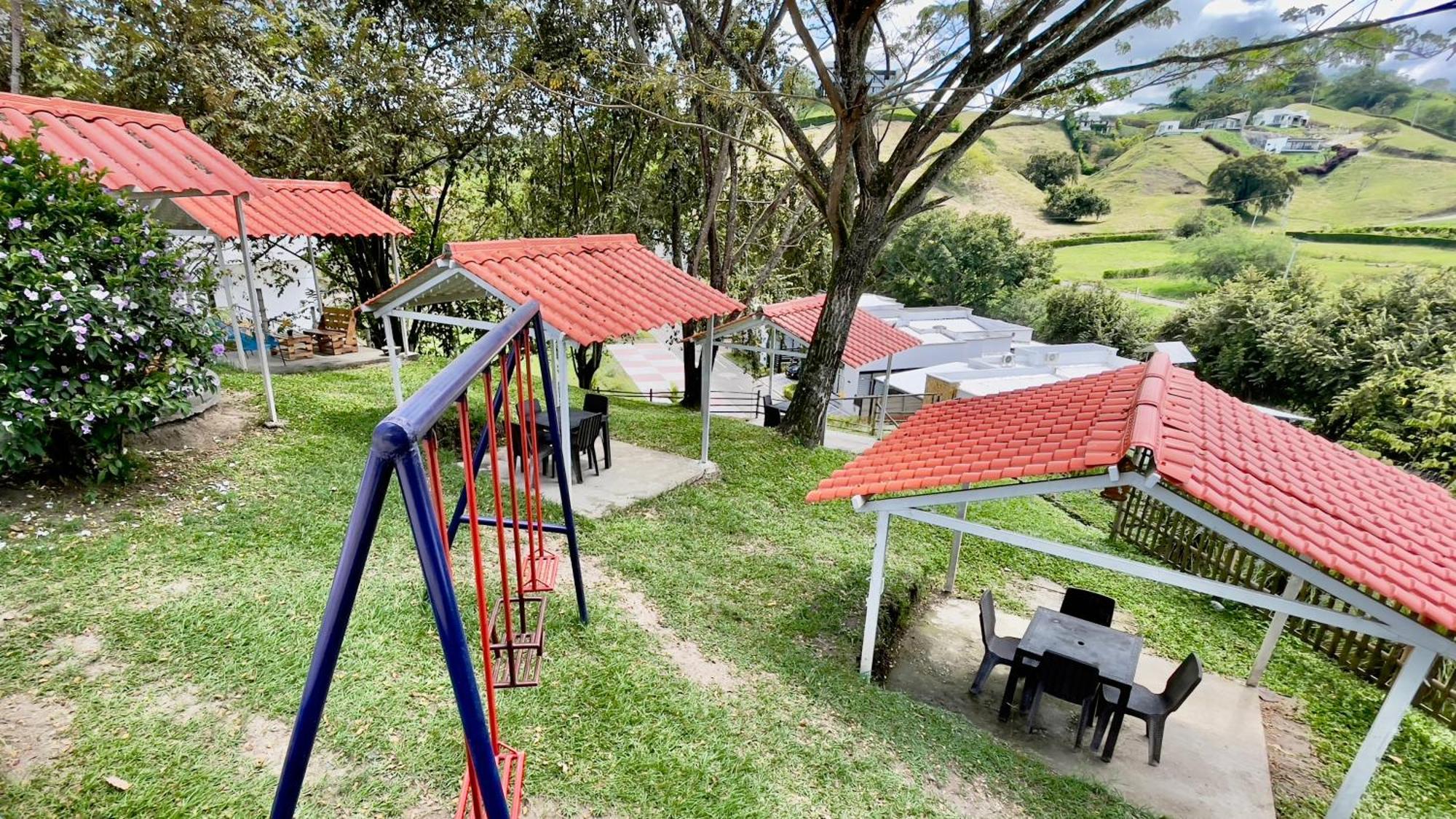 Loto Del Viento Hotel Cartago Exterior photo