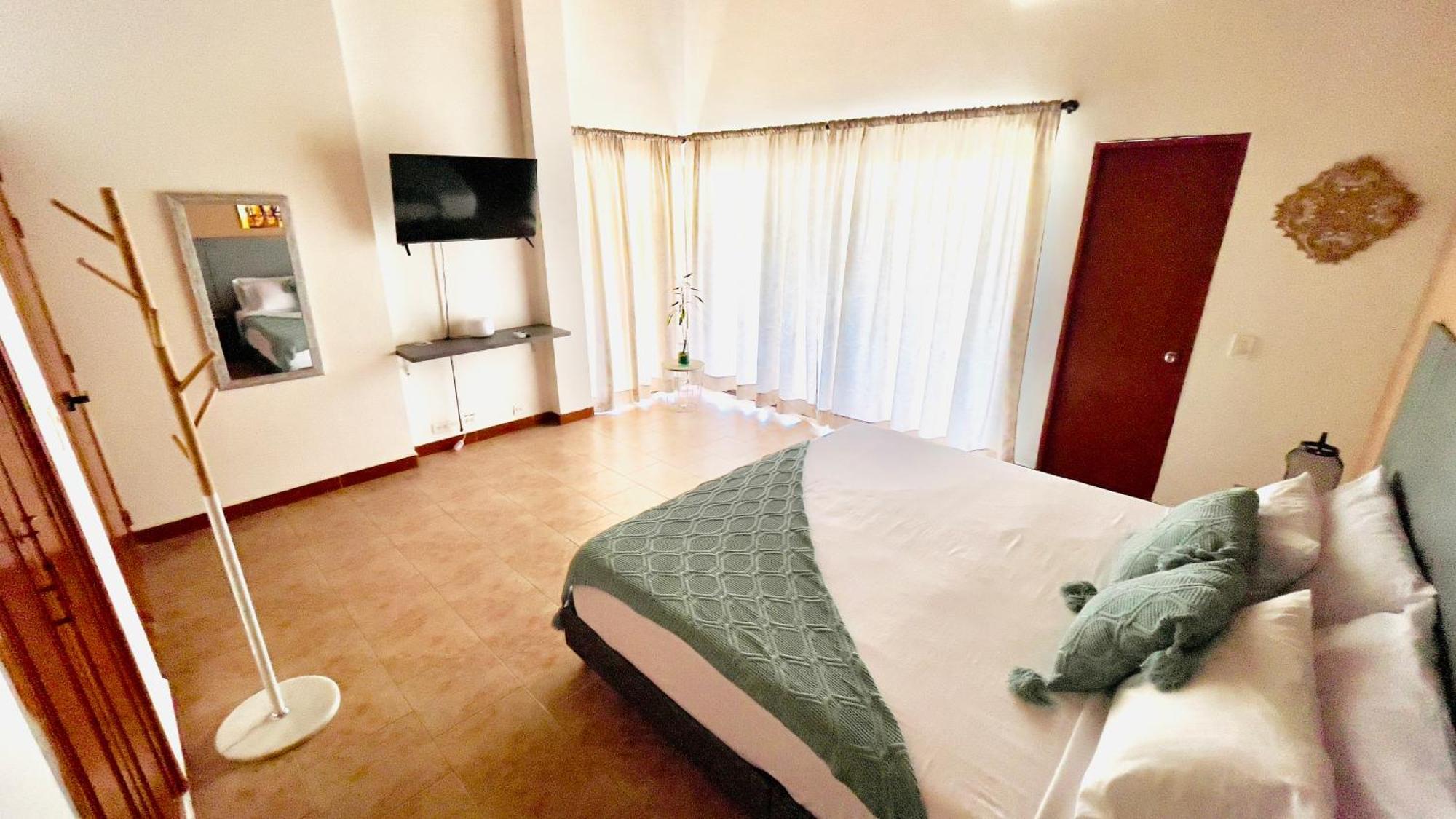 Loto Del Viento Hotel Cartago Exterior photo