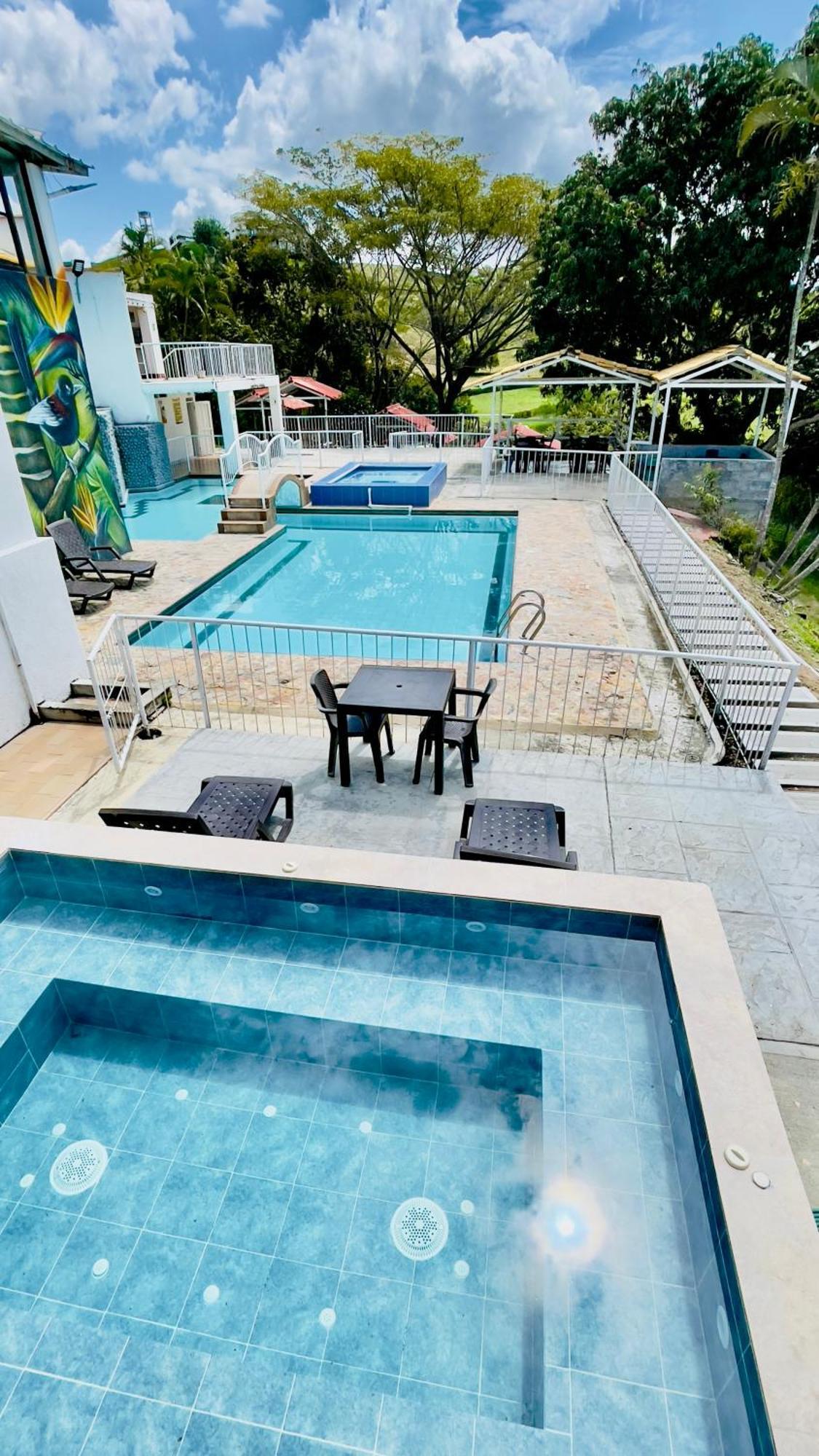Loto Del Viento Hotel Cartago Exterior photo