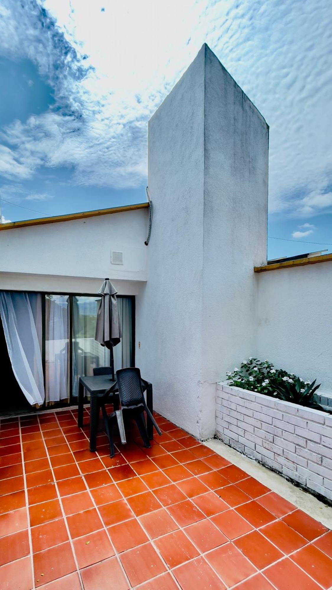 Loto Del Viento Hotel Cartago Exterior photo